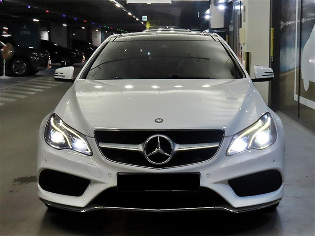 Mercedes-Benz E-Class — photo 02