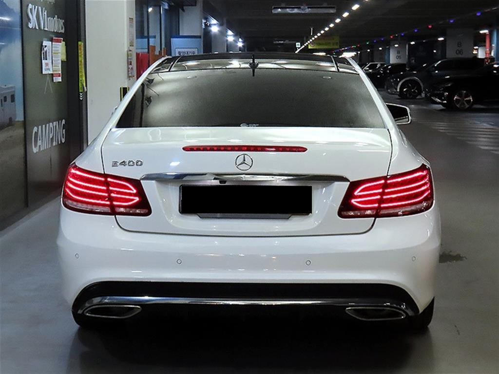 Mercedes-Benz E-Class — photo 05