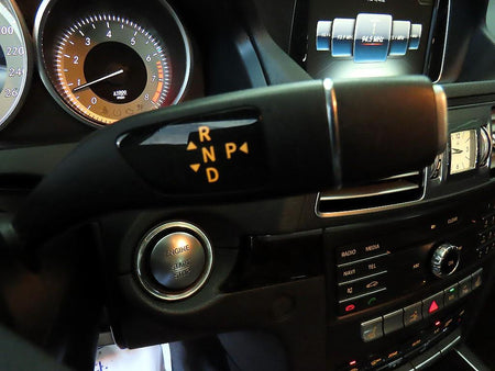 Mercedes-Benz E-Class — photo 12