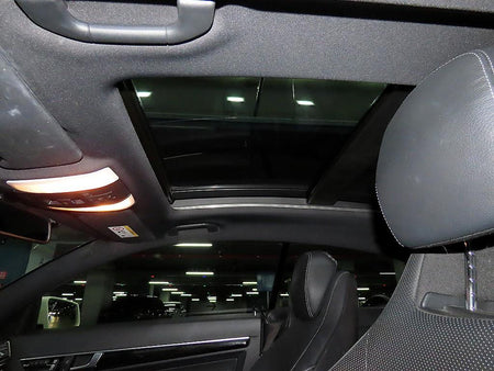Mercedes-Benz E-Class — photo 17