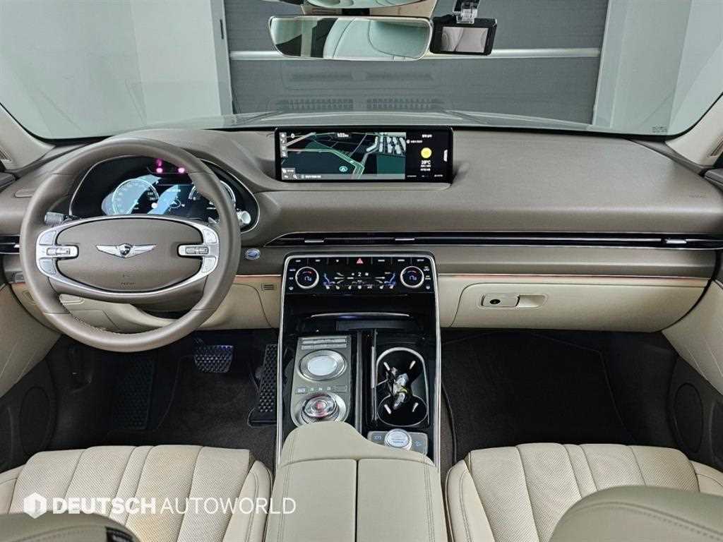 Genesis GV80 — photo 07