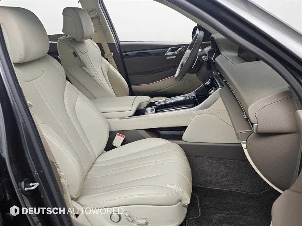 Genesis GV80 — photo 10