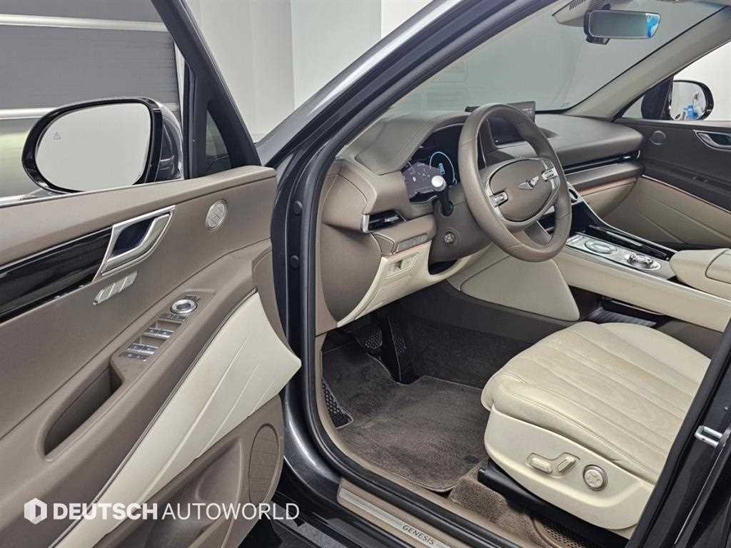 Genesis GV80 — photo 11