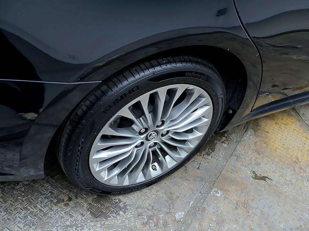 Toyota Avalon — photo 08