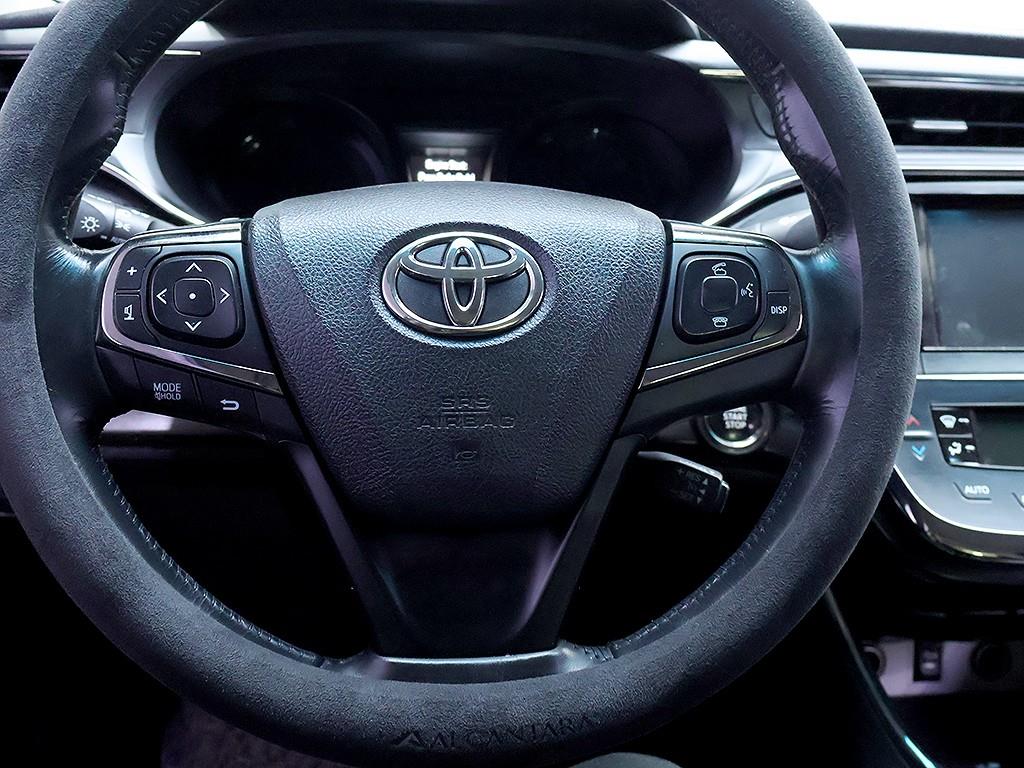 Toyota Avalon — photo 14