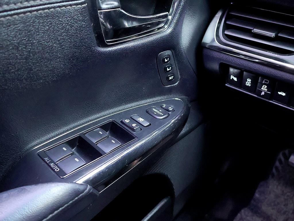 Toyota Avalon — photo 15