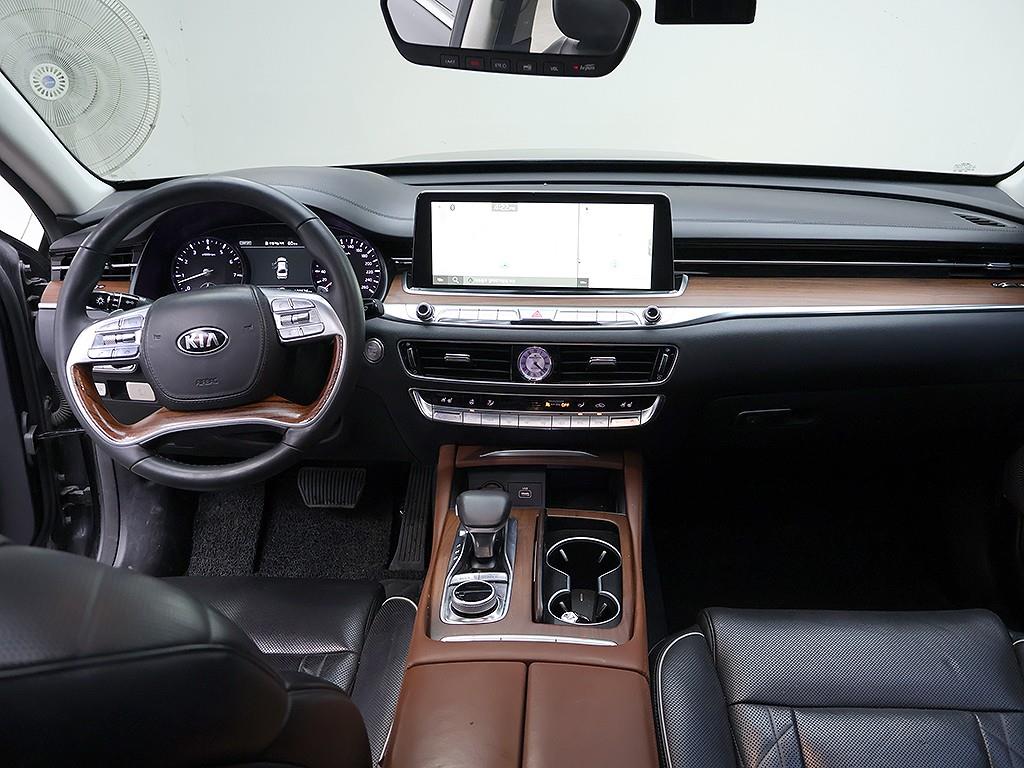 Kia K9 — photo 05