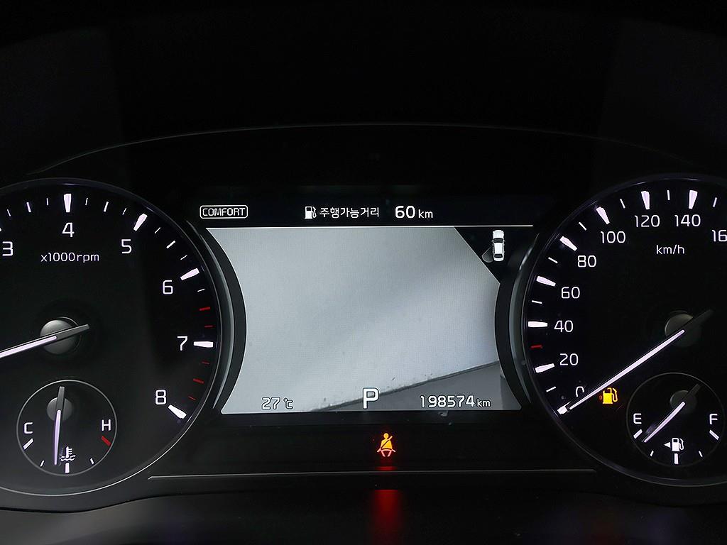 Kia K9 — photo 06