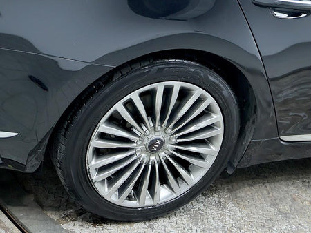 Kia K9 — photo 08