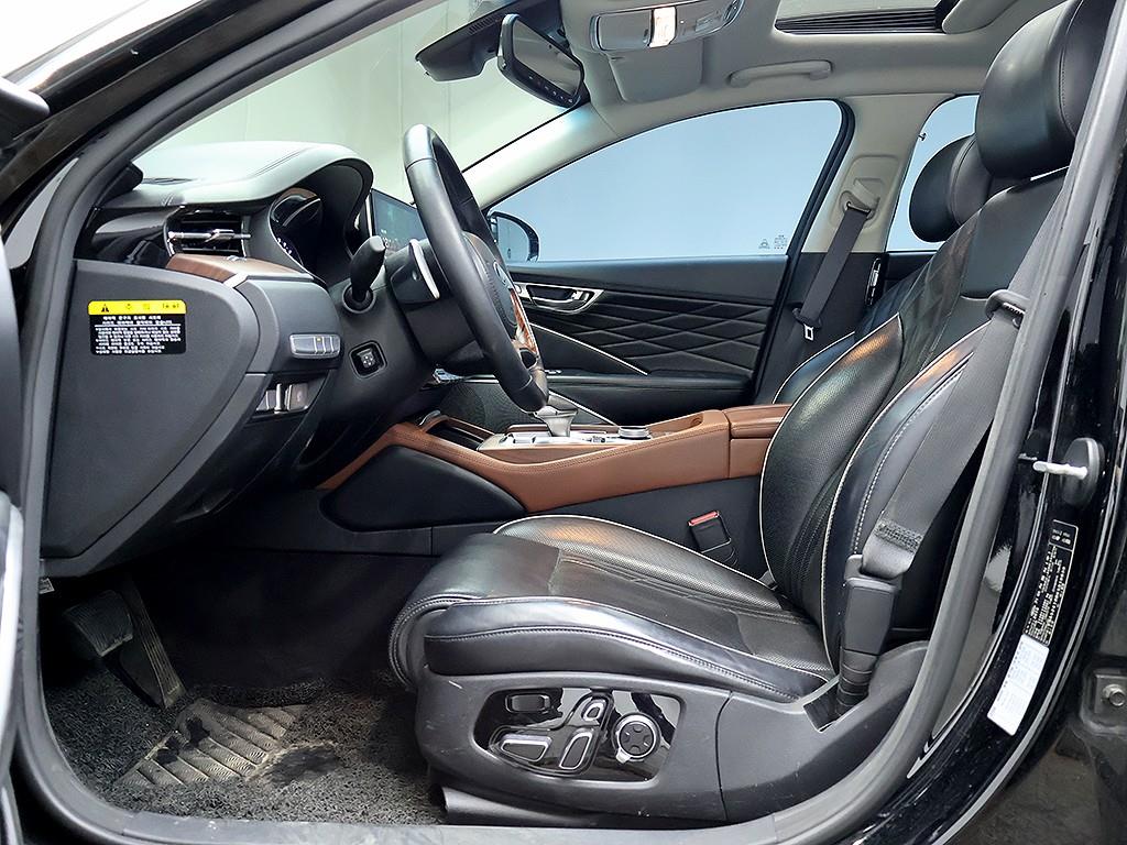 Kia K9 — photo 11