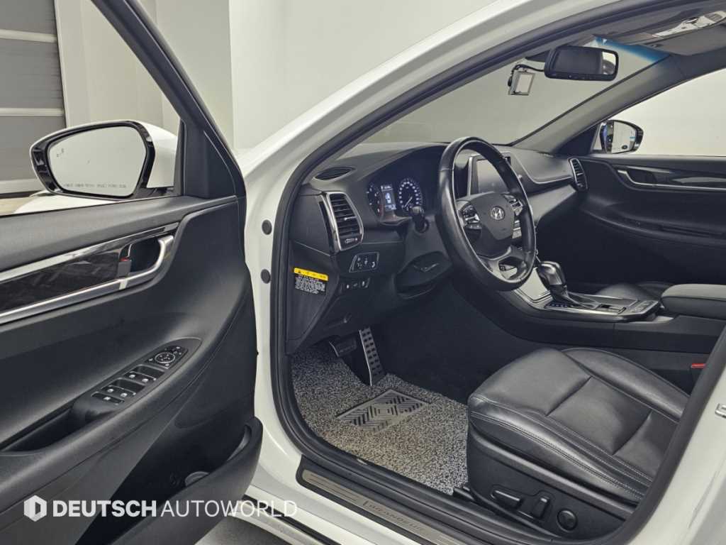 Hyundai Grandeur — photo 11