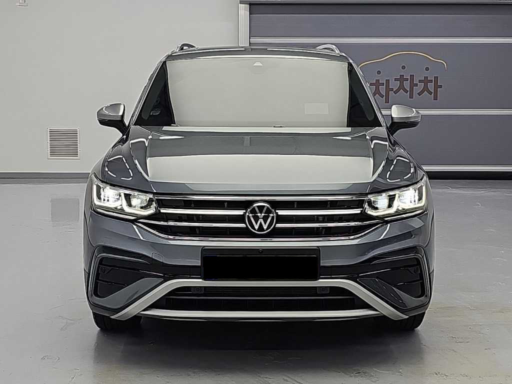 Volkswagen Tiguan — photo 02