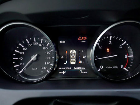 Land Rover Discovery Sport — photo 06