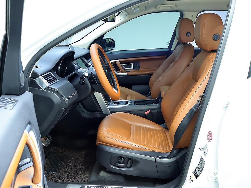 Land Rover Discovery Sport — photo 11