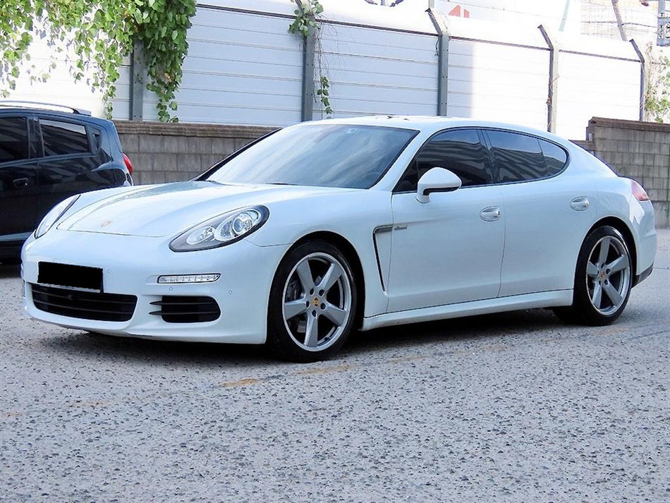 Porsche Panamera — photo 02