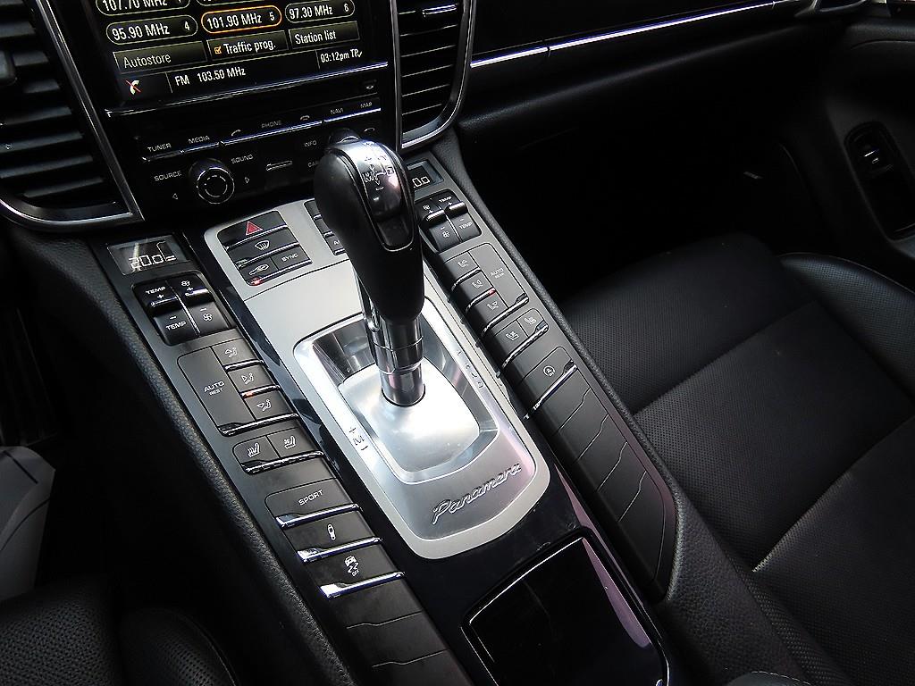 Porsche Panamera — photo 10