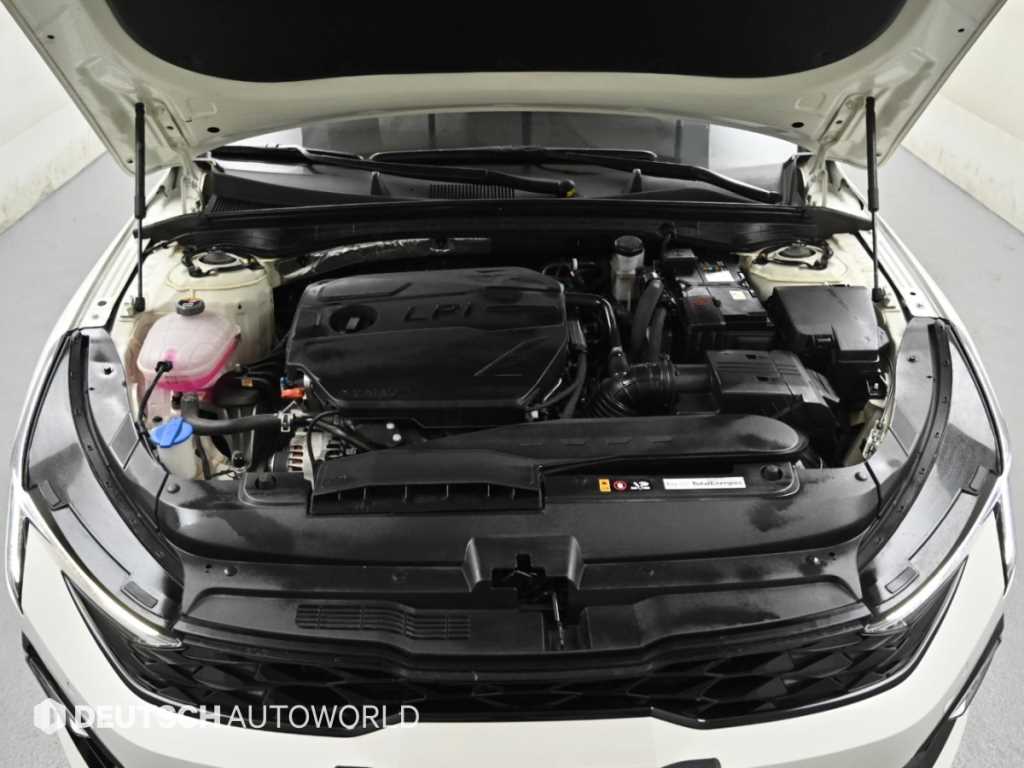 Kia K5 — photo 06