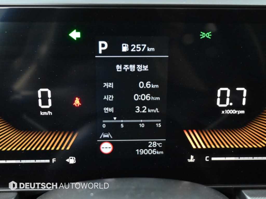 Kia K5 — photo 08