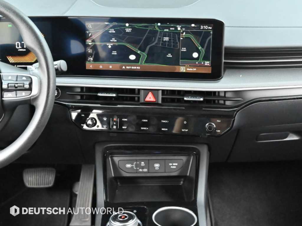 Kia K5 — photo 14