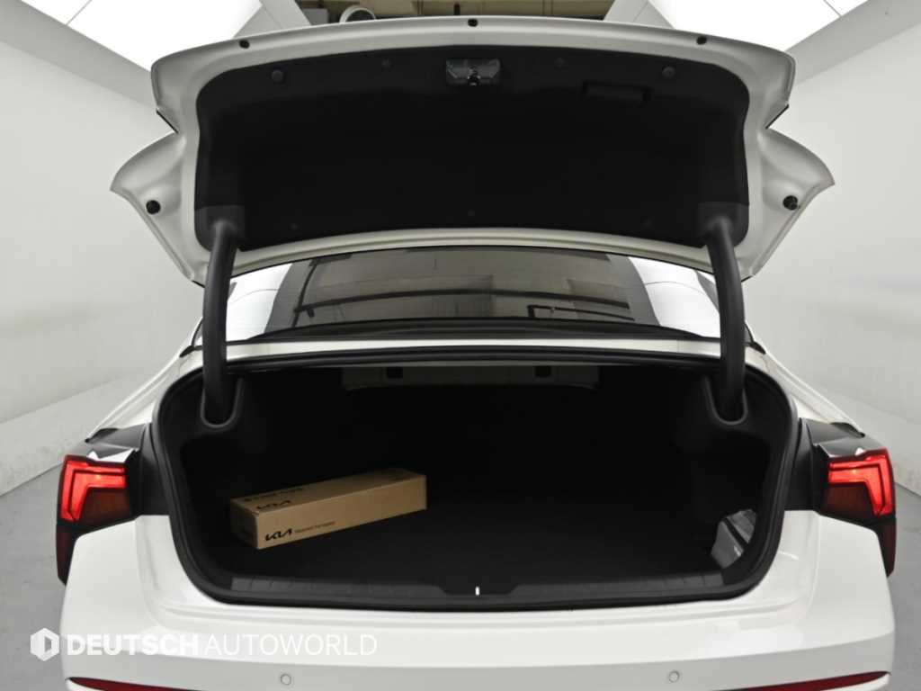 Kia K5 — photo 19