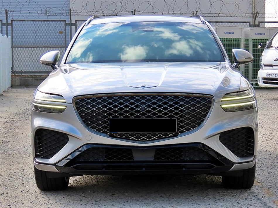 Genesis GV70 — photo 01