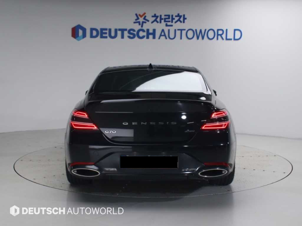 Genesis G70 — photo 04