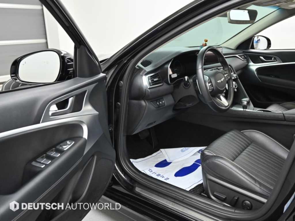 Genesis G70 — photo 11