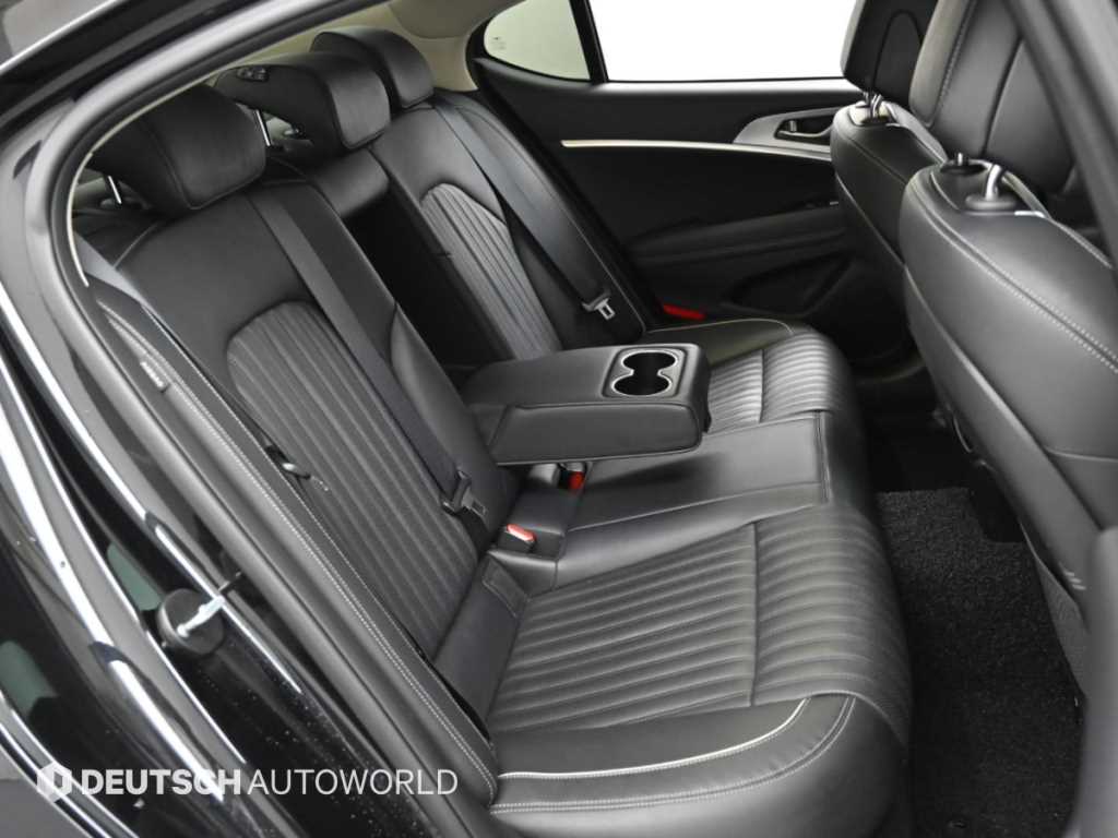 Genesis G70 — photo 12