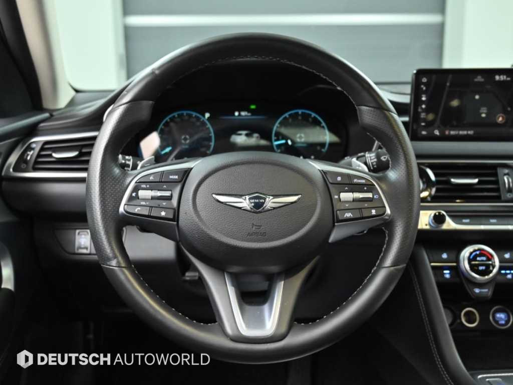 Genesis G70 — photo 13
