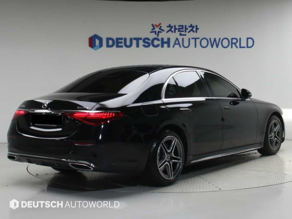 Mercedes-Benz S-Class — photo 02