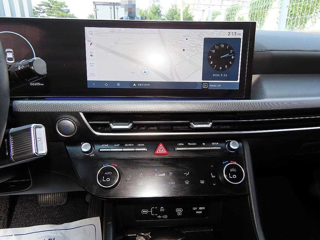 Hyundai Sonata — photo 14