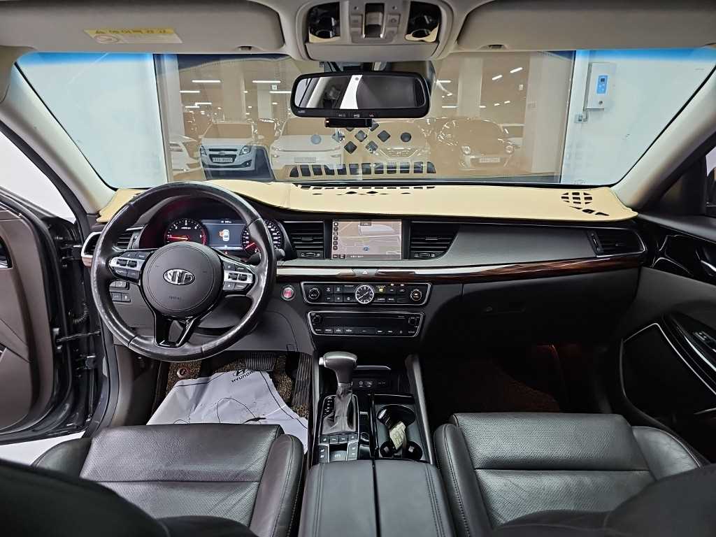 Kia K7 — photo 07