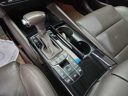 Kia K7 — photo 08