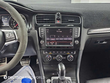 Volkswagen Golf — photo 14