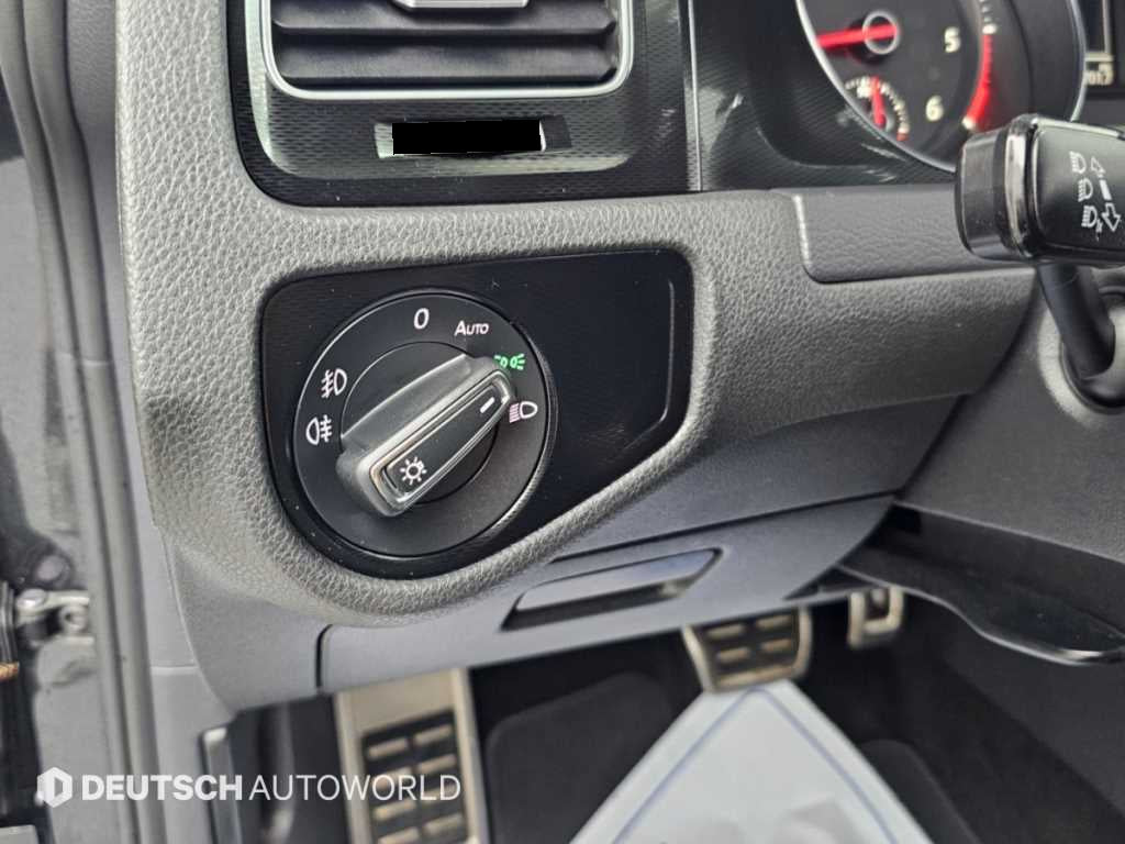 Volkswagen Golf — photo 16
