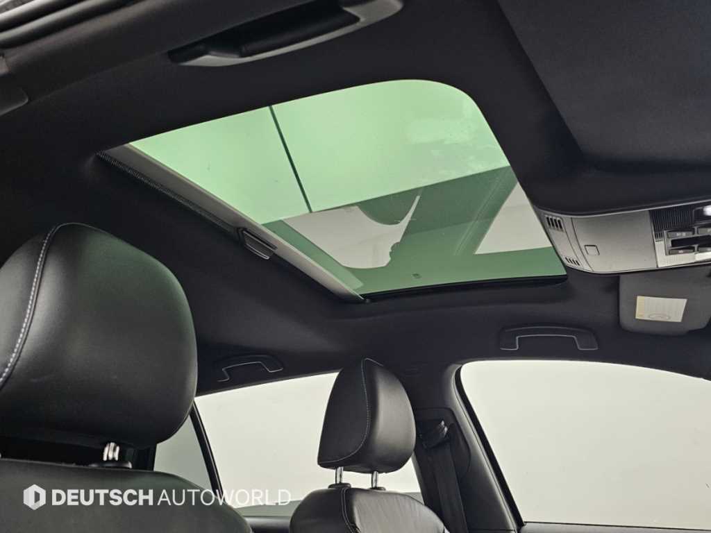 Volkswagen Golf — photo 18