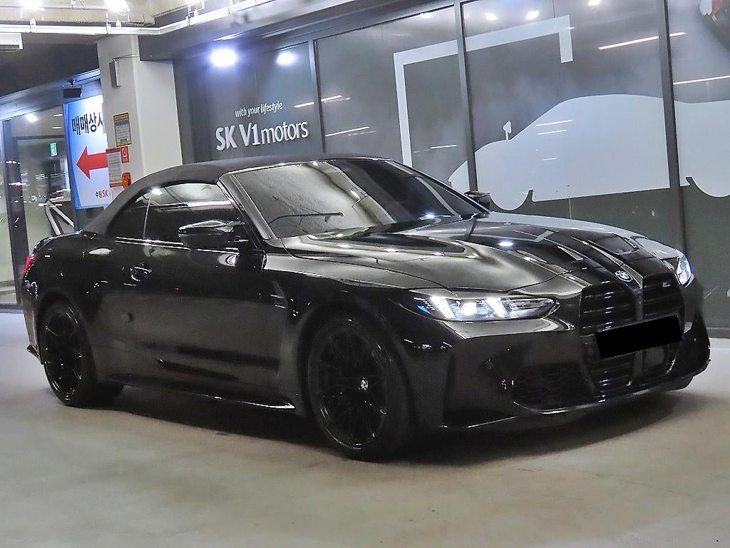 BMW M4 — photo 01