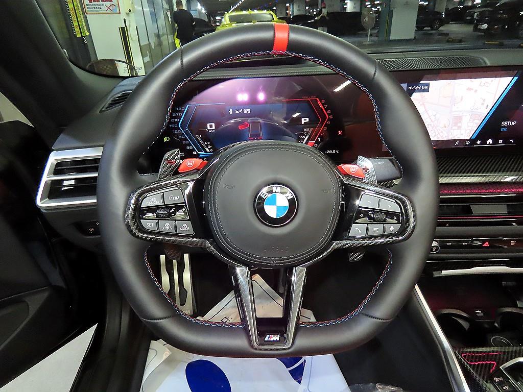 BMW M4 — photo 10