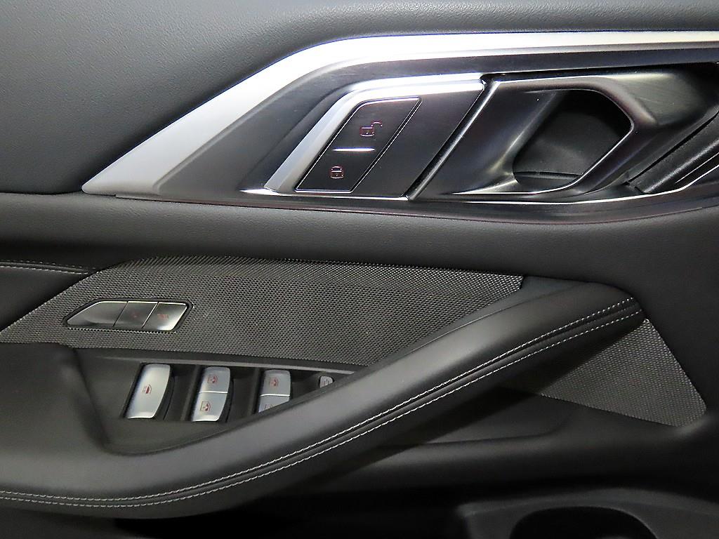 BMW M4 — photo 15
