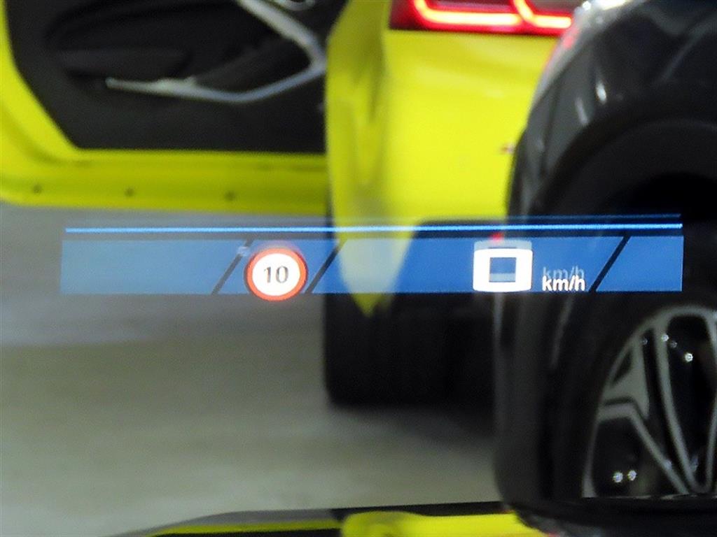 BMW M4 — photo 16