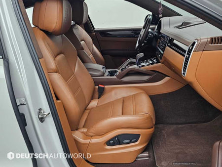 Porsche Cayenne — photo 10