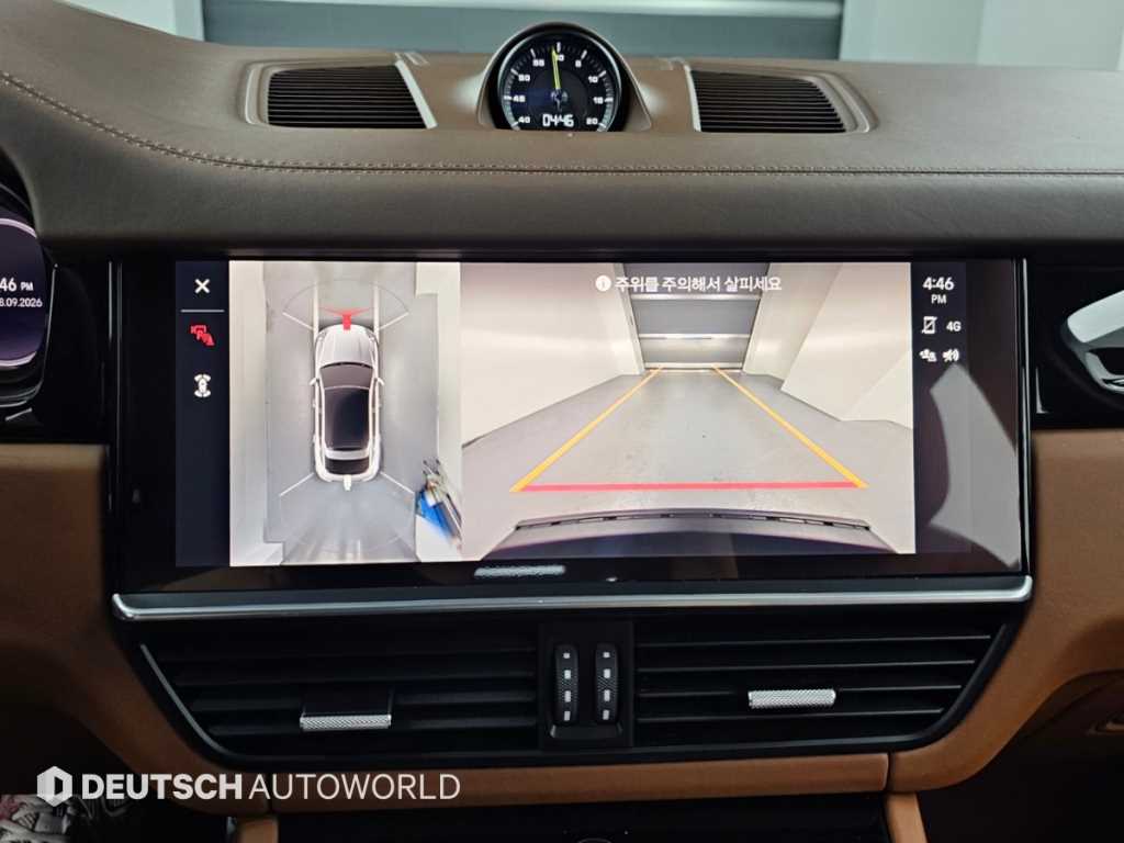 Porsche Cayenne — photo 15