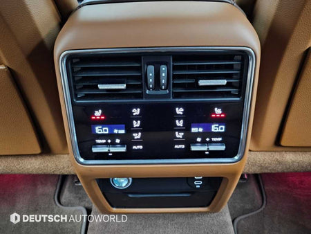 Porsche Cayenne — photo 16