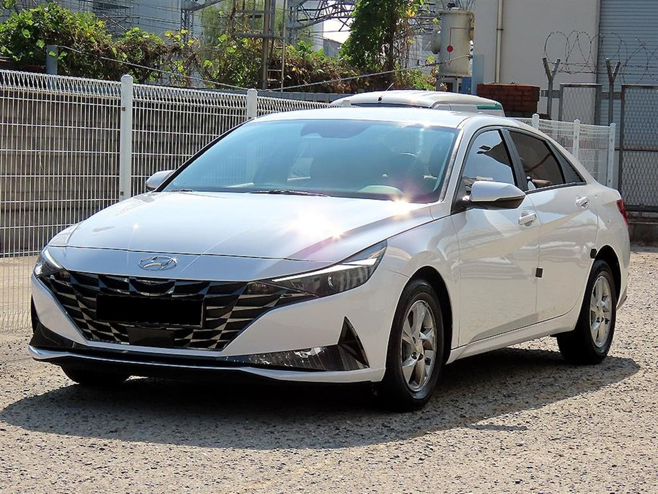 Hyundai Avante — photo 02