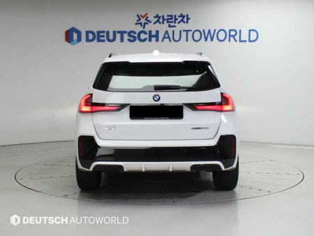 BMW X1 — photo 04