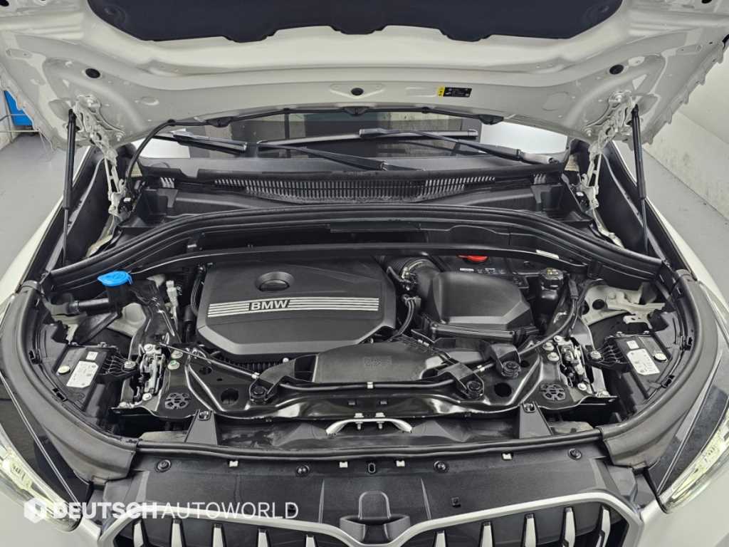 BMW X1 — photo 06
