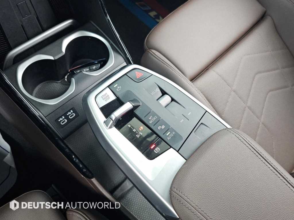 BMW X1 — photo 09