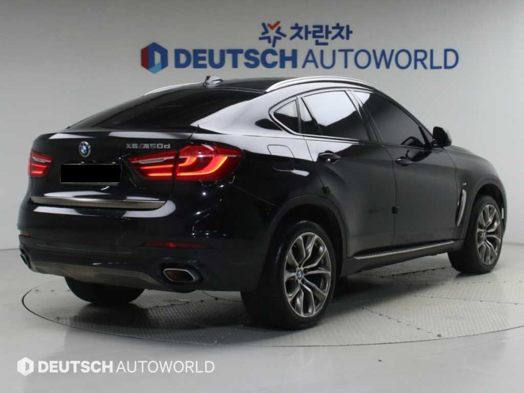 BMW X6 — photo 02