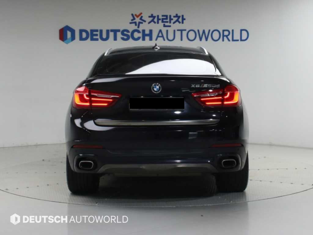 BMW X6 — photo 04