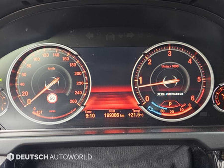 BMW X6 — photo 08